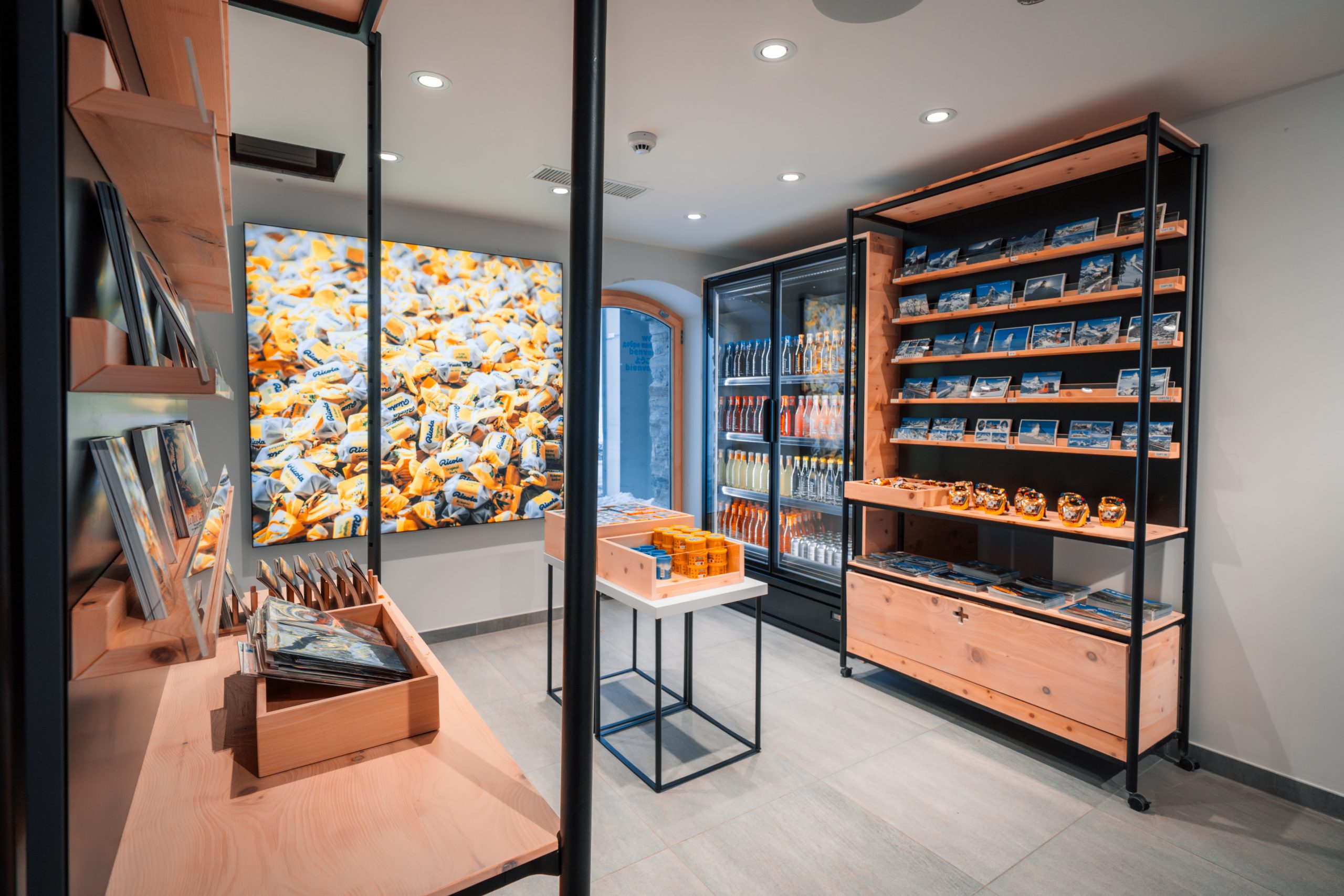 Niesche mit Kederrahmen - Ricola