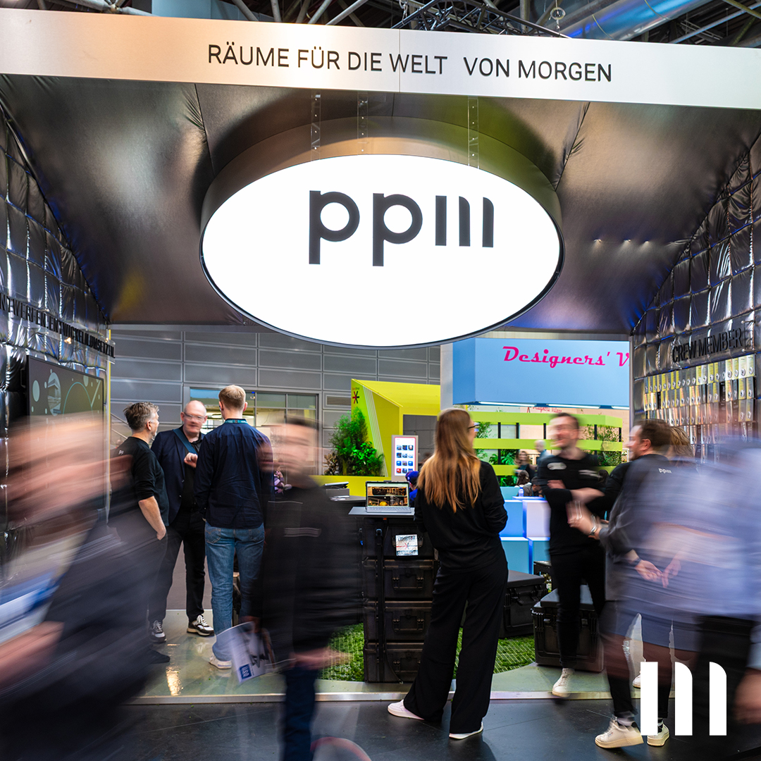 Tag 2 Euroshop - Stand von Vorne mit Menschen